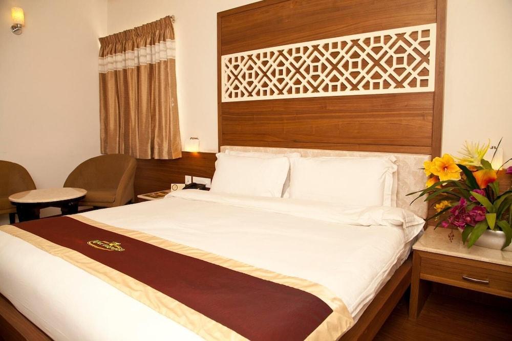 Hotel Prince Gardens Coimbatore Ngoại thất bức ảnh