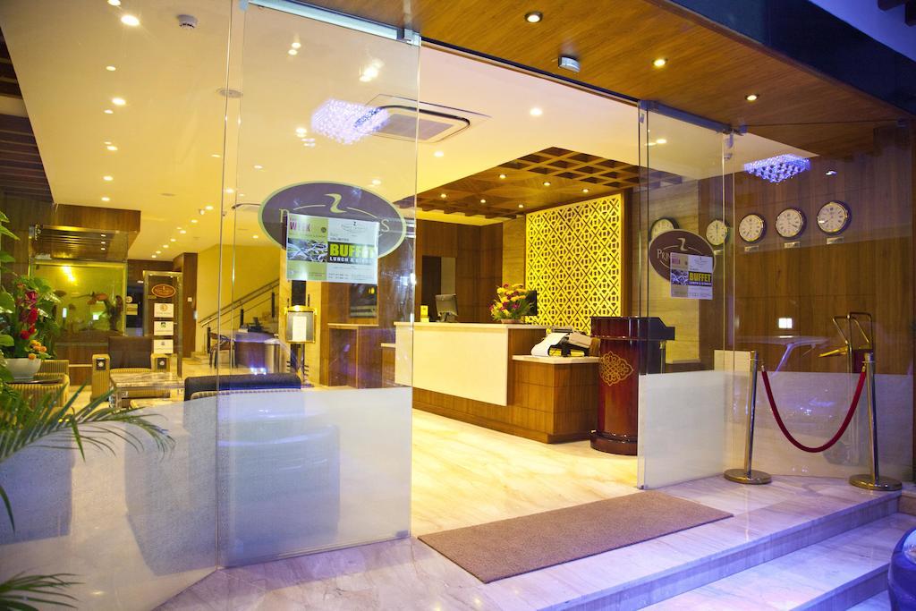 Hotel Prince Gardens Coimbatore Ngoại thất bức ảnh