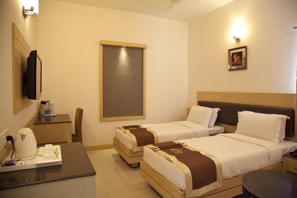 Hotel Prince Gardens Coimbatore Ngoại thất bức ảnh