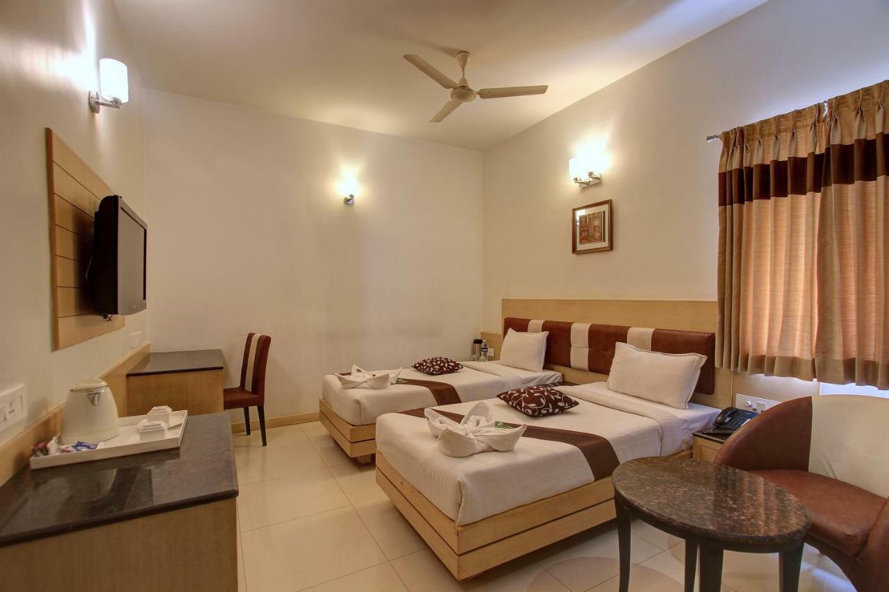 Hotel Prince Gardens Coimbatore Ngoại thất bức ảnh
