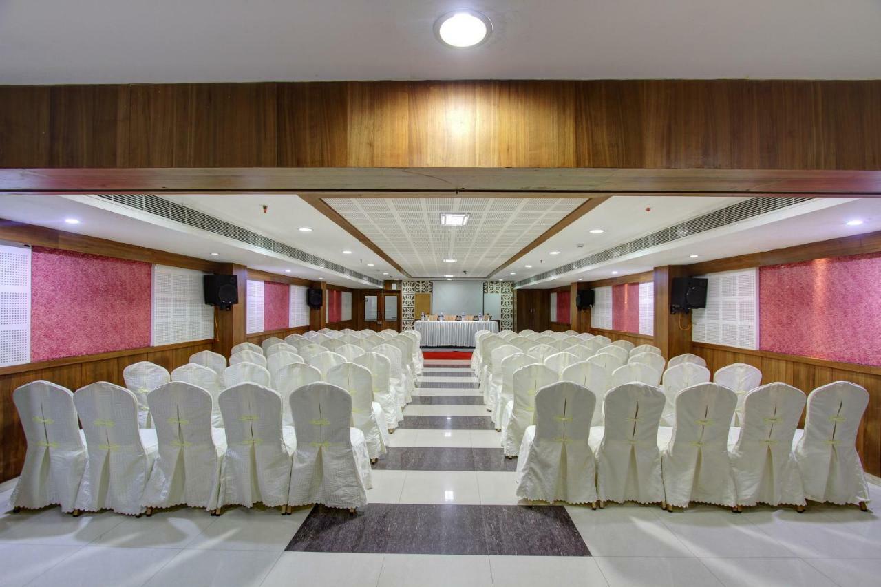 Hotel Prince Gardens Coimbatore Ngoại thất bức ảnh